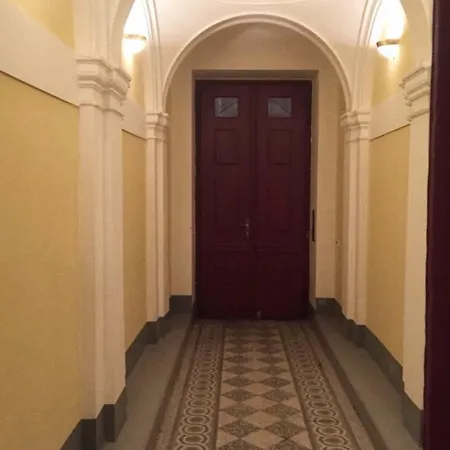 Ip Pavlova Apartment